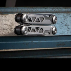 Boker Plus Specialist Pro -Adventure Knives 09BO830det5 20475.1653401391