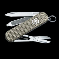 Victorinox Classic Precious Alox -Adventure Knives BMC 062214011Gdet2 40617.1648227153.1280.1280 22363.1648227475