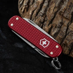 Victorinox Classic Precious Alox -Adventure Knives BMC 06221401G.2 32933.1648563198