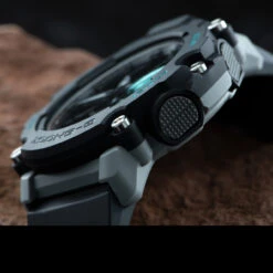 Casio G-SHOCK Carbon Core Guard GA-2200 1AER -Adventure Knives CAS GA 2200M 1AER.3 66968.1635170592.1280.1280 27391.1648720635