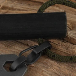 UCO Titan Fire Striker -Adventure Knives dale uco91det2 40102.1587422332