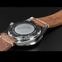 Davosa Vintage Diver Quartz Burgundy -Adventure Knives davos 162.500.65det2 23530.1646669661