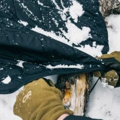 TAD Bastion Woobie -Adventure Knives tad bast woo bkdet 90859.1587420418.1280.1280 26055.1647623499