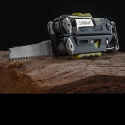 Leatherman Signal -Adventure Knives wit lt700bldet3 31458.1587418991