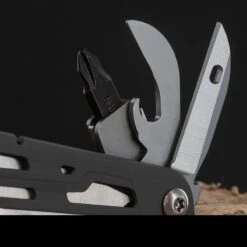 Leatherman Signal -Adventure Knives wit lt700bldet7 67105.1587418997