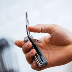 Leatherman FREE T4 -Adventure Knives wit ltt4det4 91520.1649424043