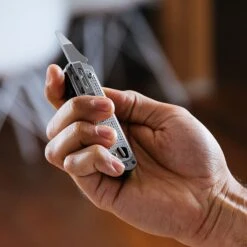 Leatherman FREE T4 -Adventure Knives wit ltt4det5 23976.1649424043